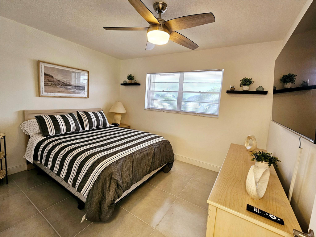 2751 E Golf Boulevard - Photo 10