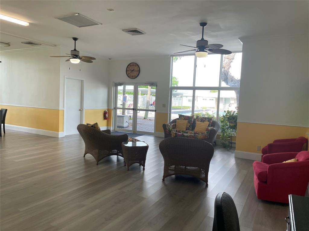 2751 E Golf Boulevard - Photo 17