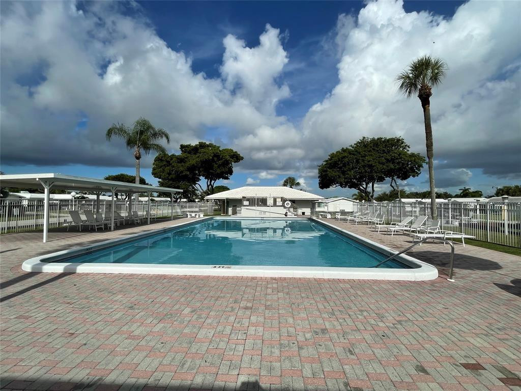 2751 E Golf Boulevard - Photo 15