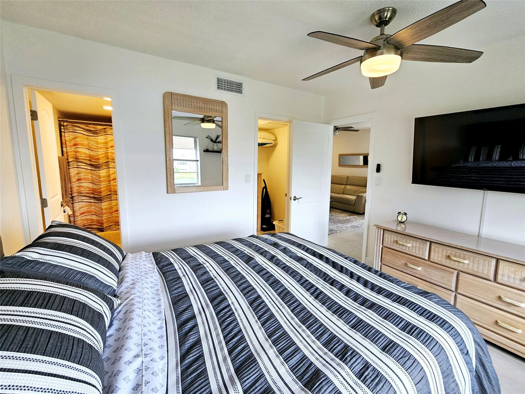 2751 E Golf Boulevard - Photo 8