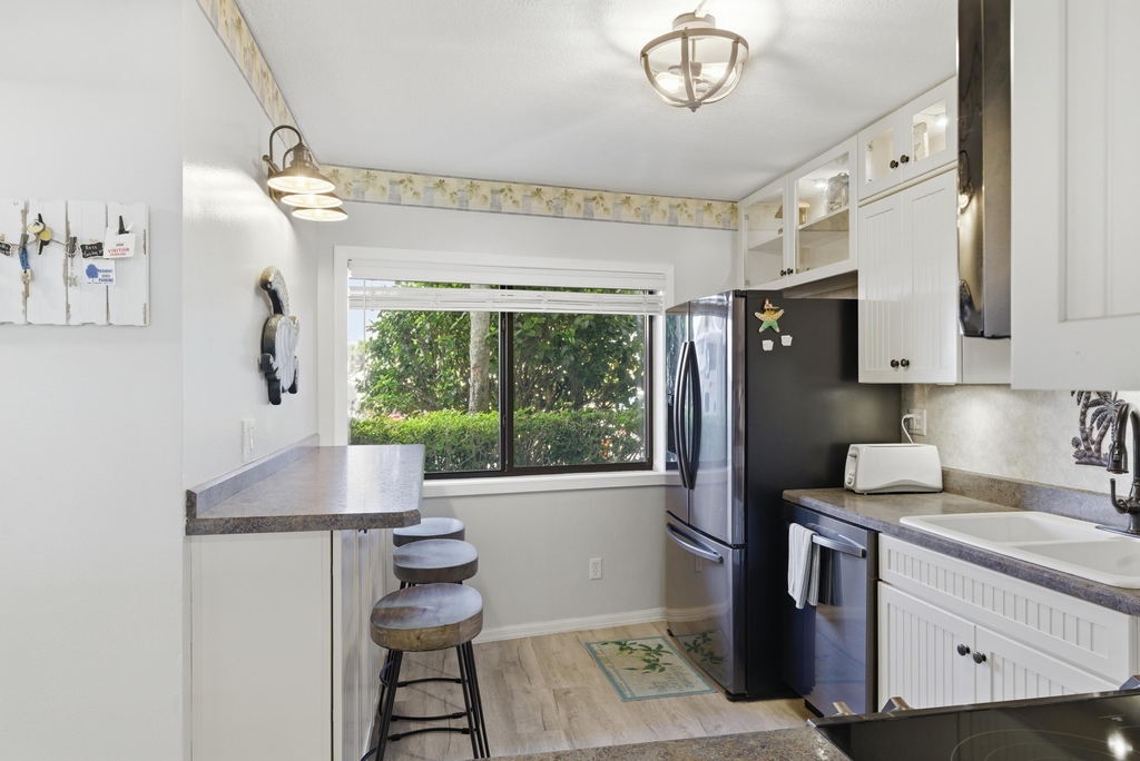 355 S Ocean Drive - Photo 5