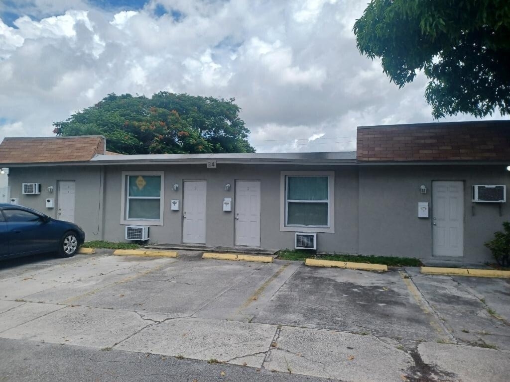 24 Sw 13th Street - Photo 5