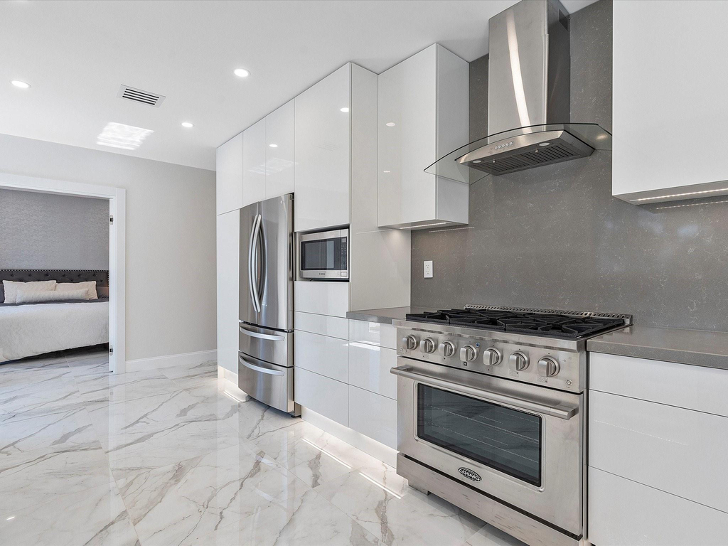 207 Royal Palm Drive - Photo 25