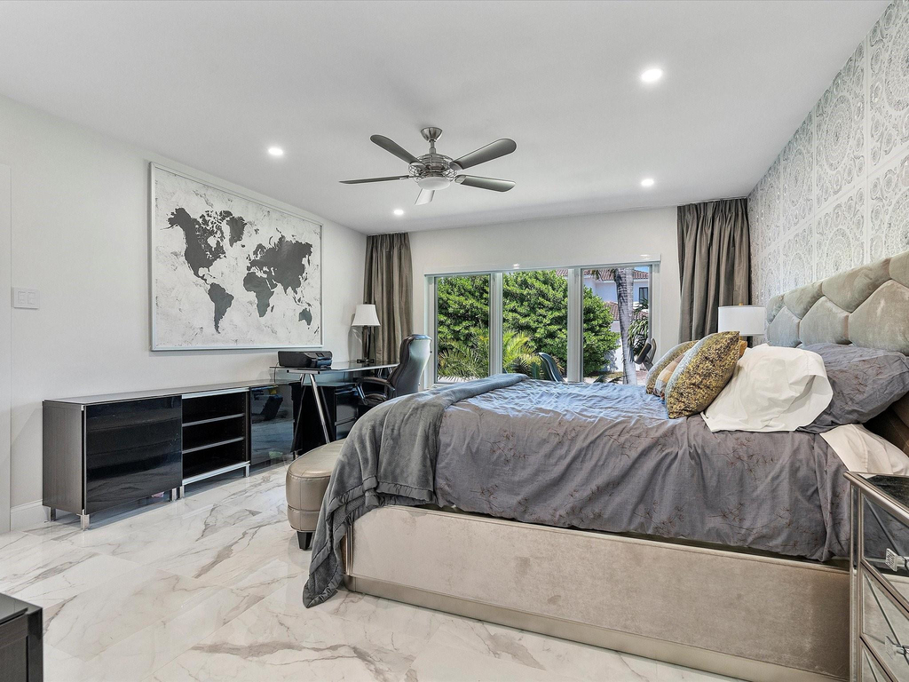 207 Royal Palm Drive - Photo 36