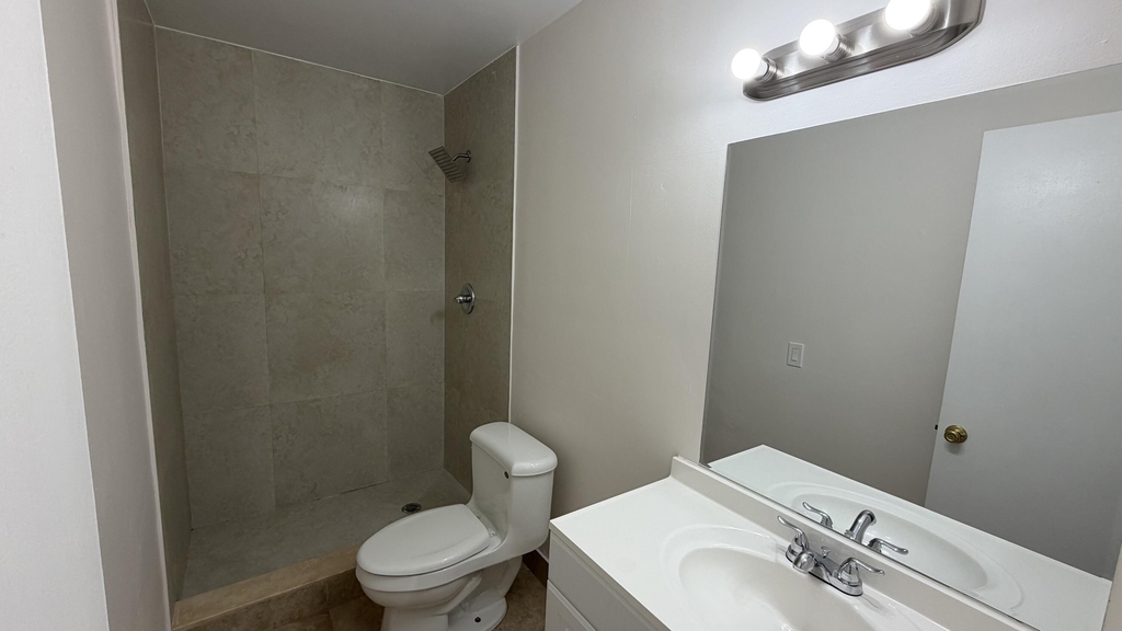 4061 Nw 9th Avenue - Photo 4