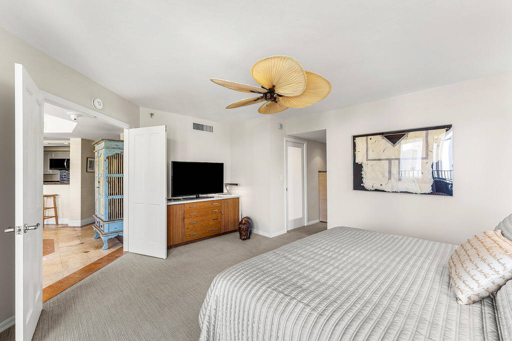 100 Se 5th Avenue - Photo 23