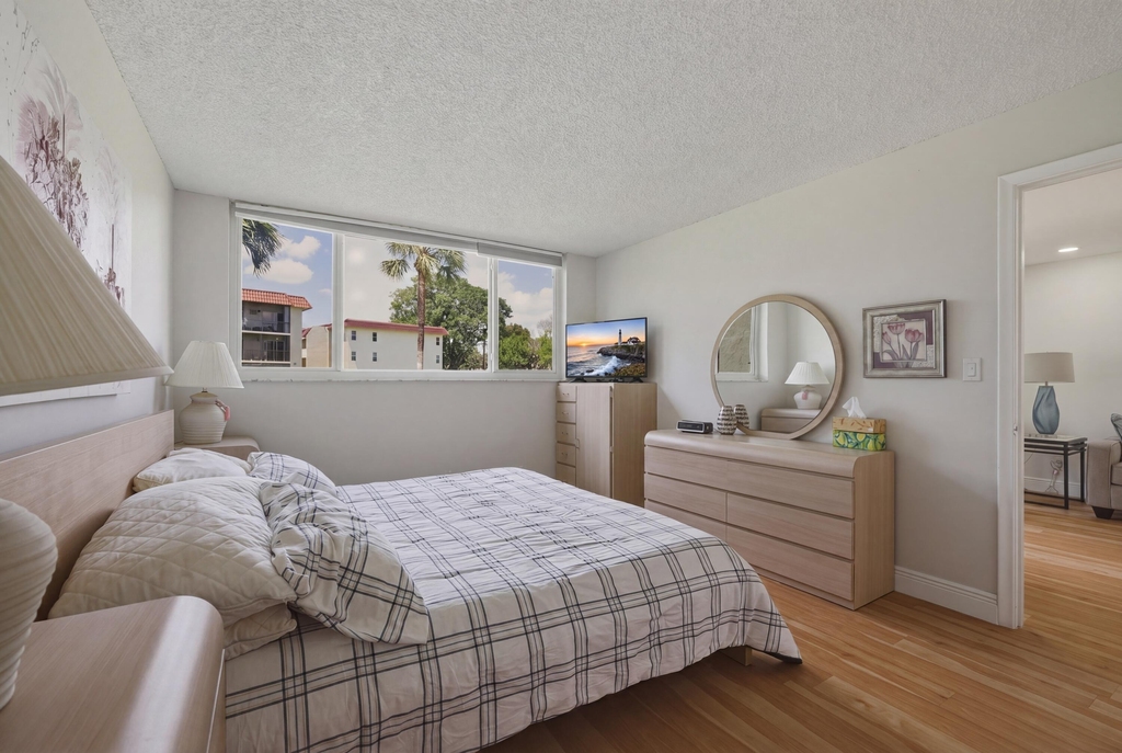 371 S Hollybrook Drive - Photo 12