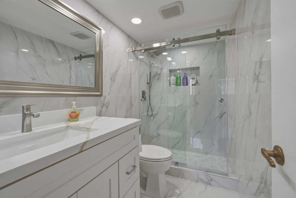 371 S Hollybrook Drive - Photo 3