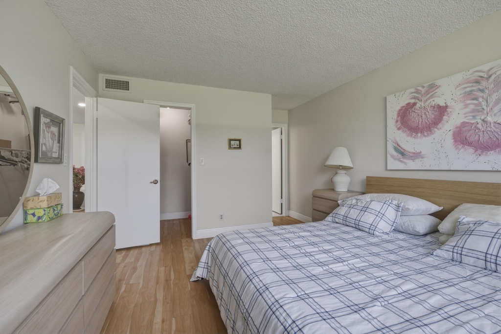 371 S Hollybrook Drive - Photo 13