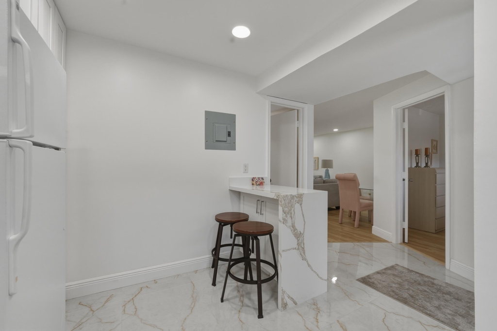 371 S Hollybrook Drive - Photo 11