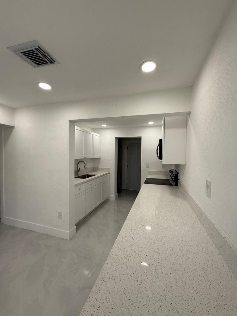 4400 Sw 36th Street - Photo 3