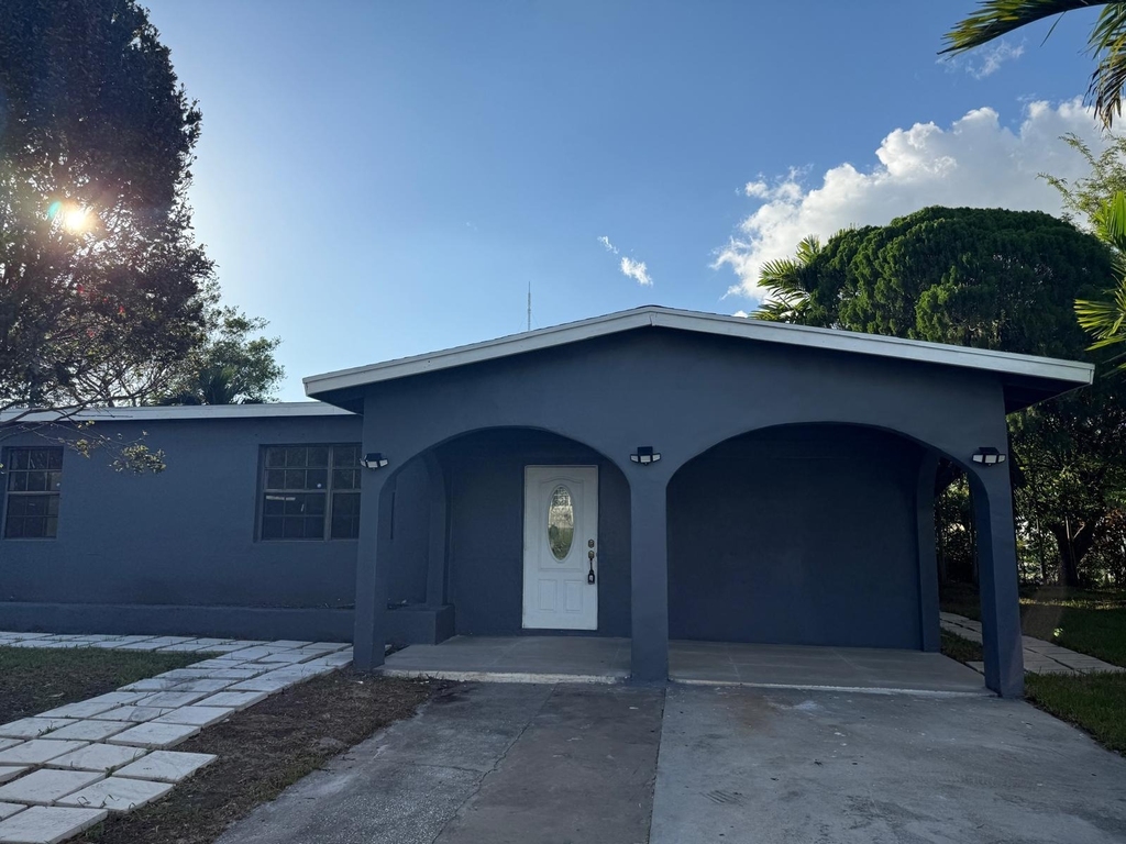 4400 Sw 36th Street - Photo 0