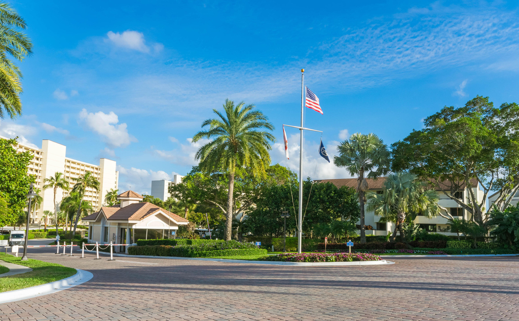 100 Lakeshore Drive - Photo 49
