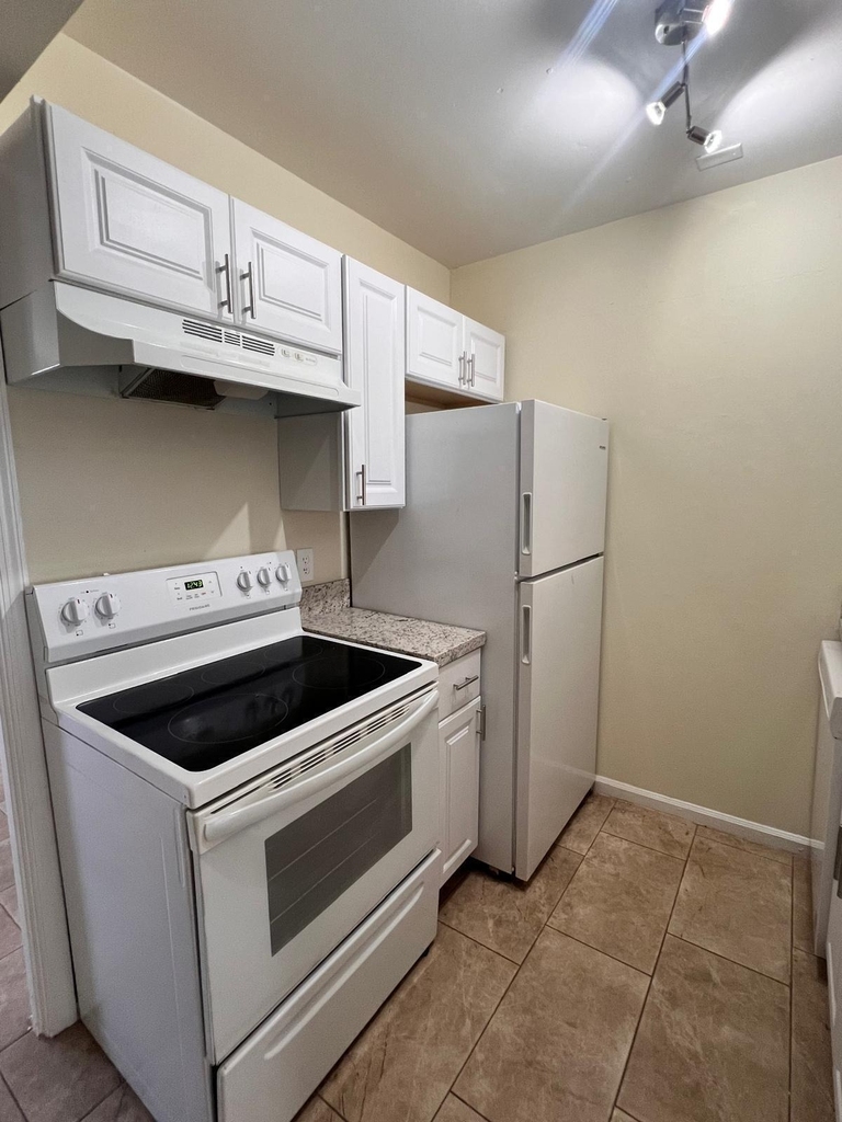 1500 N Congress Avenue - Photo 5