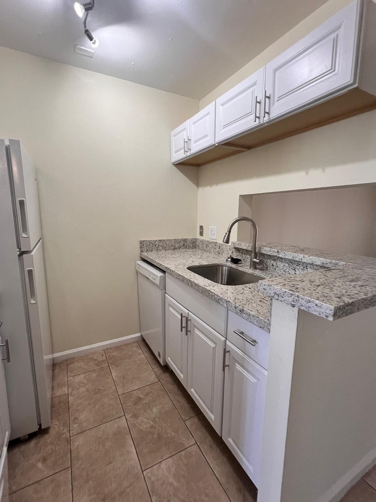 1500 N Congress Avenue - Photo 6