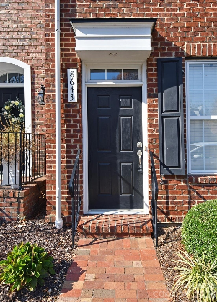 8643 Beaver Creek Drive - Photo 4