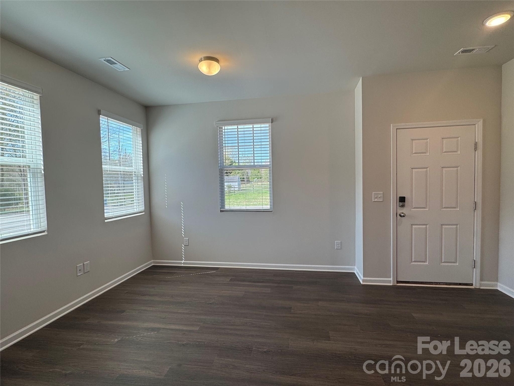 106 Titanium Drive - Photo 8
