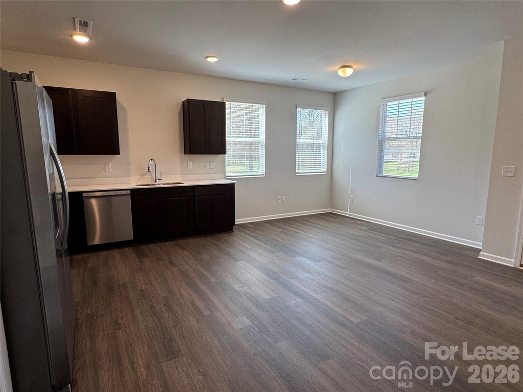 106 Titanium Drive - Photo 9