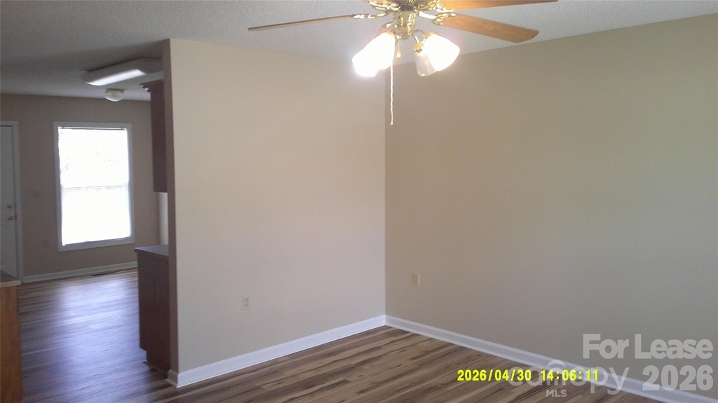496 23rd Avenue Drive Ne - Photo 2