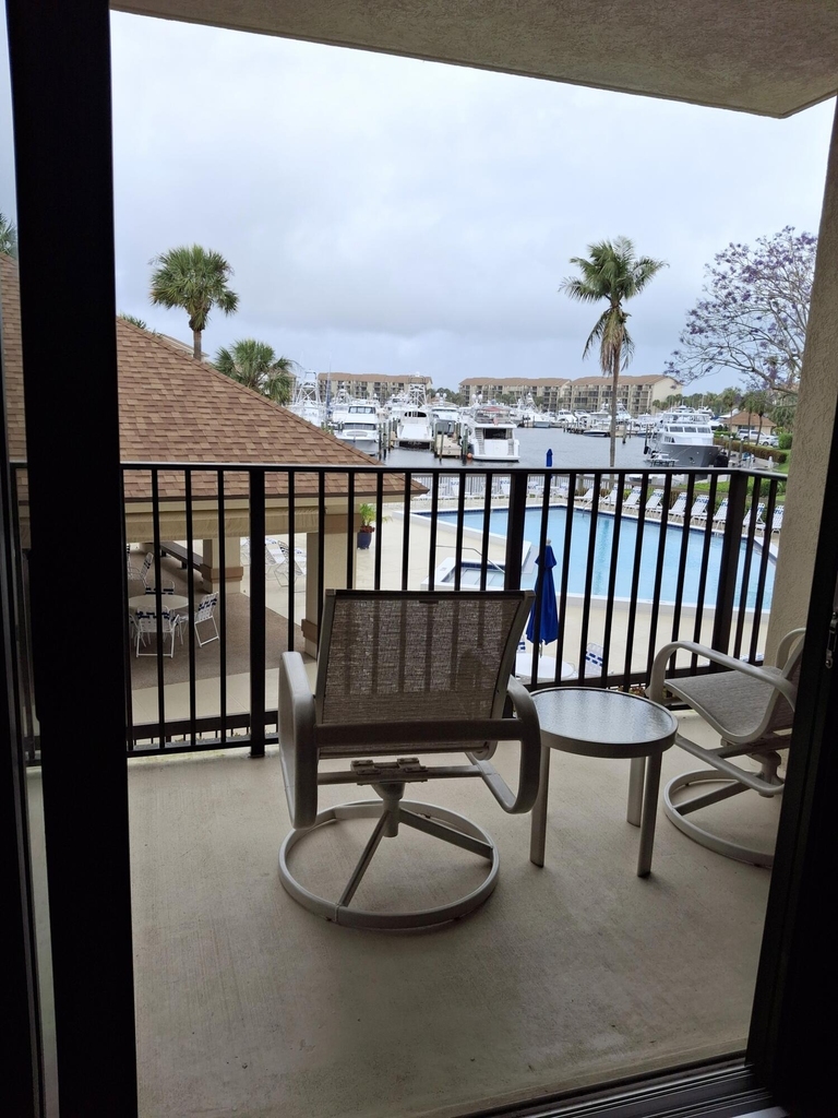1201 Seafarer Circle - Photo 3