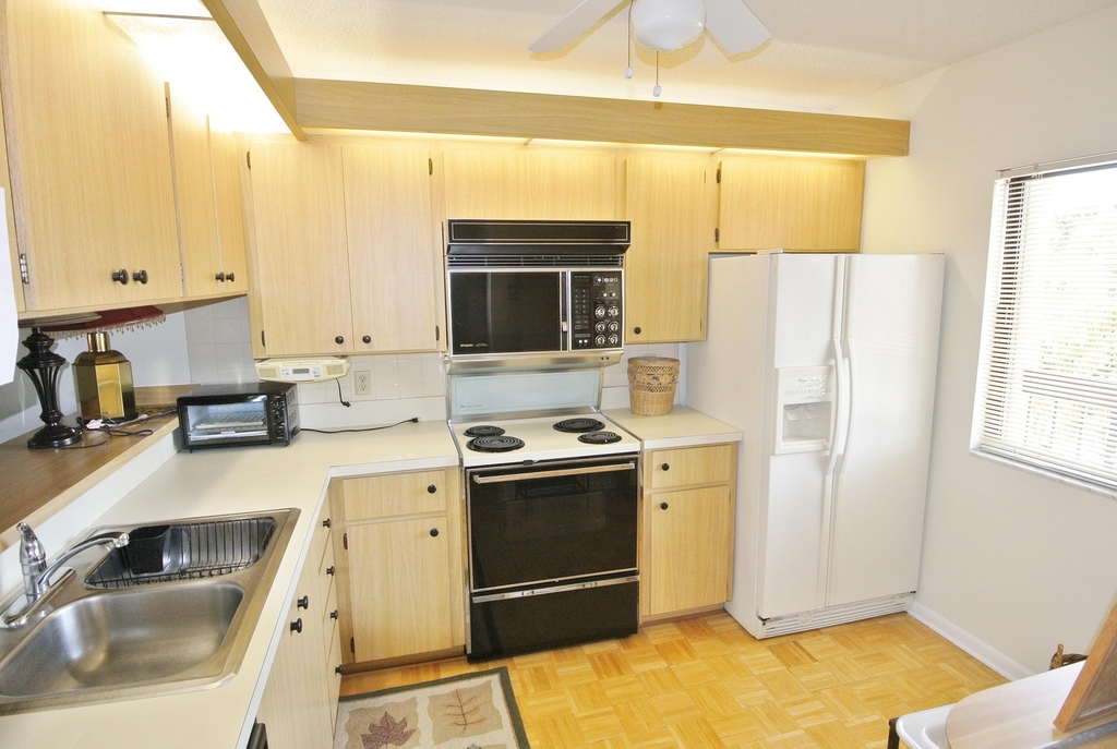 1201 Seafarer Circle - Photo 2