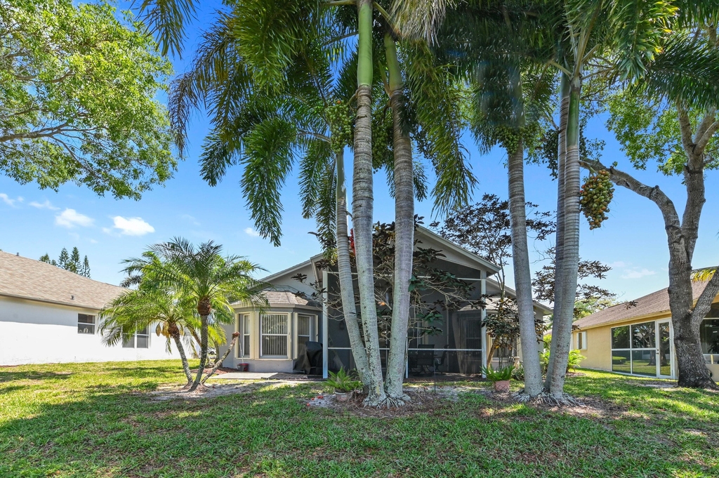 2241 Soundings Court - Photo 31