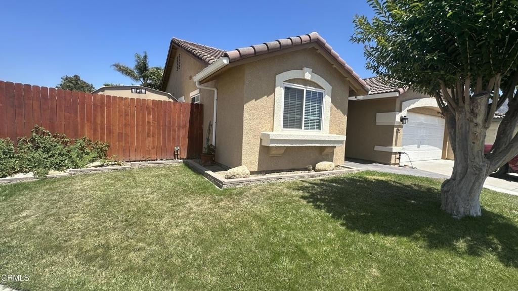 325 Princeton Street - Photo 1