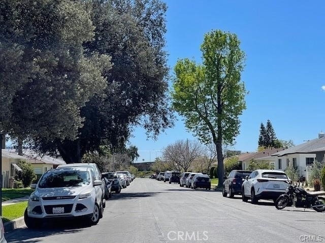 2544 N Brighton - Photo 18