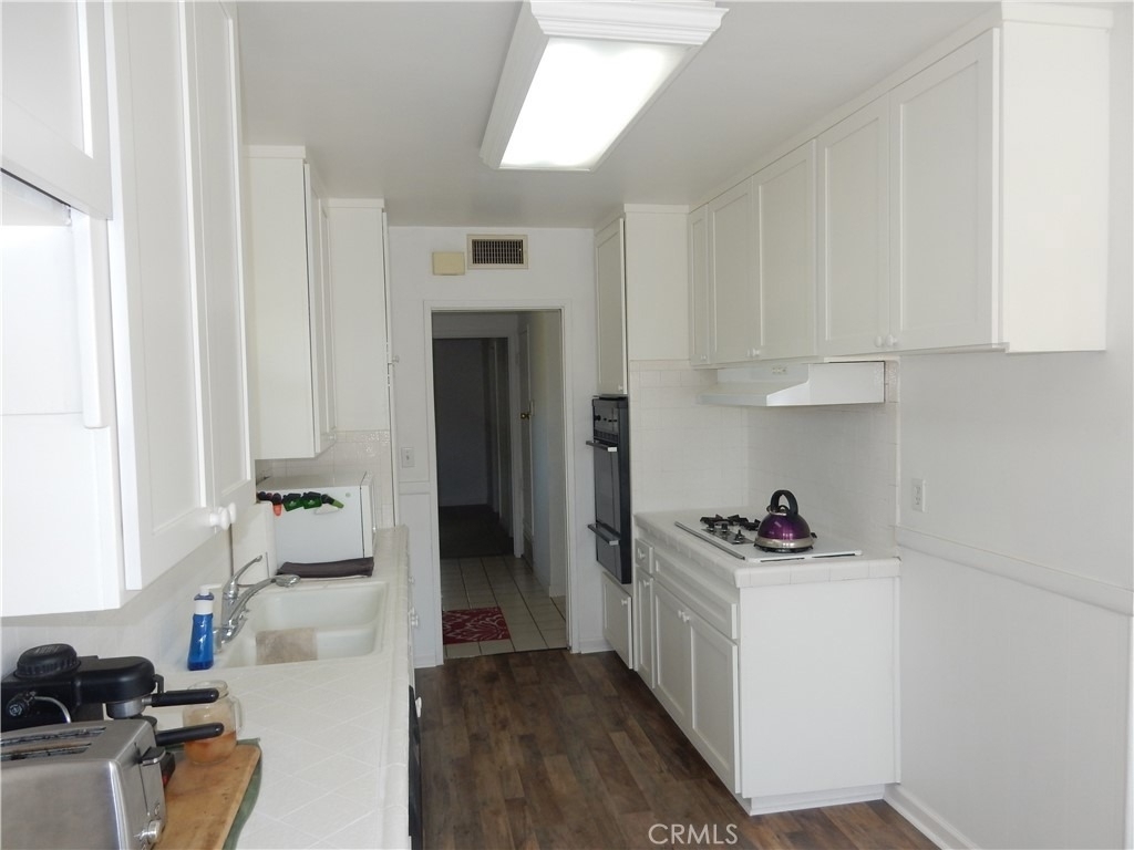 8000 Sale Avenue - Photo 2
