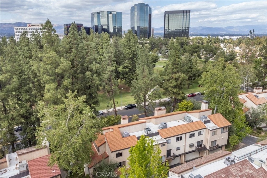 21820 Marylee Street - Photo 27