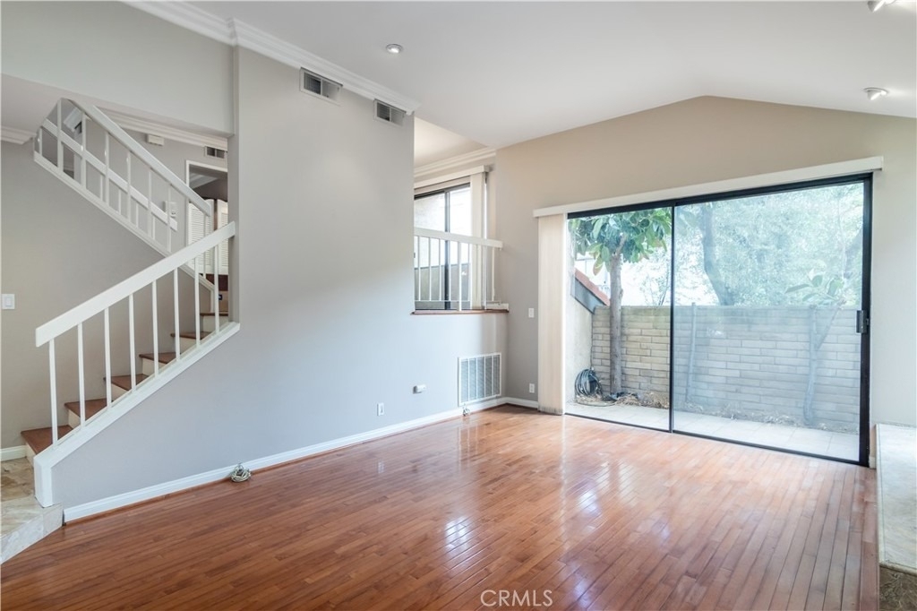 21820 Marylee Street - Photo 4