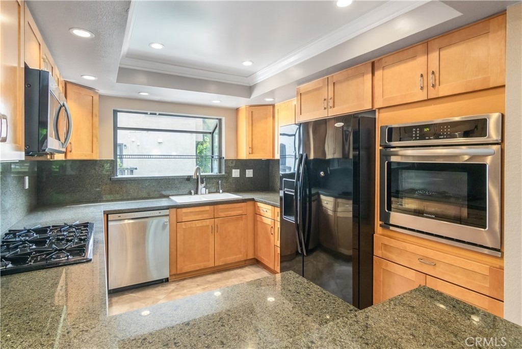 21820 Marylee Street - Photo 13