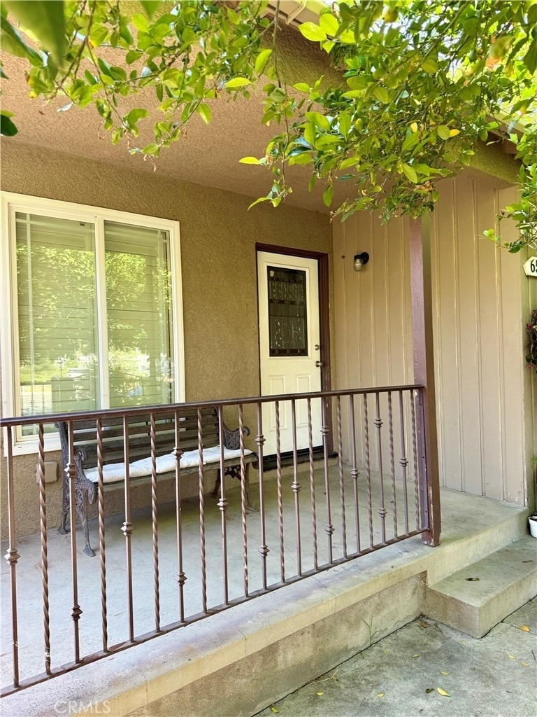 6517 White Oak Ave - Photo 0