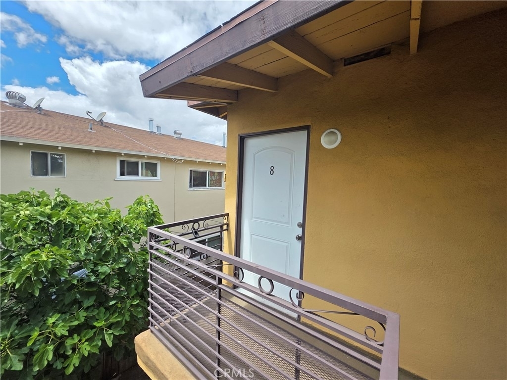 8706 Parthenia Place - Photo 17