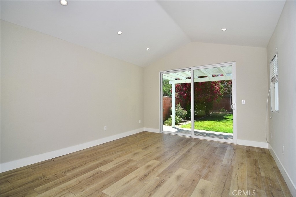 22446 Berdon Street - Photo 10