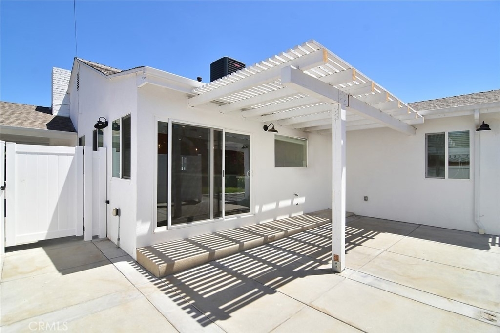 22446 Berdon Street - Photo 17