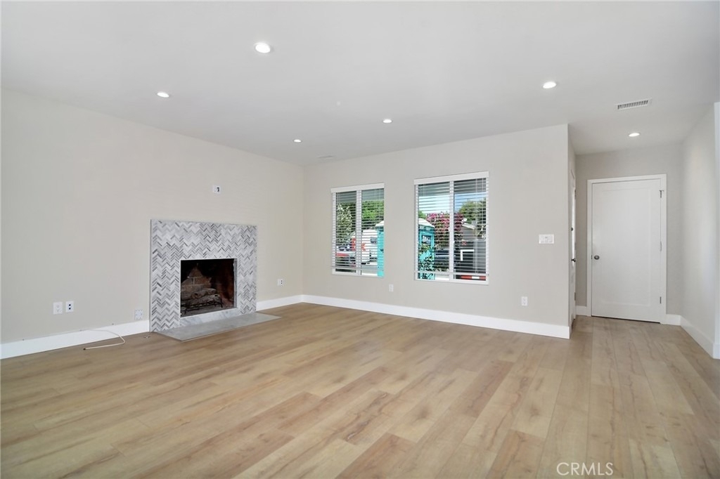 22446 Berdon Street - Photo 7
