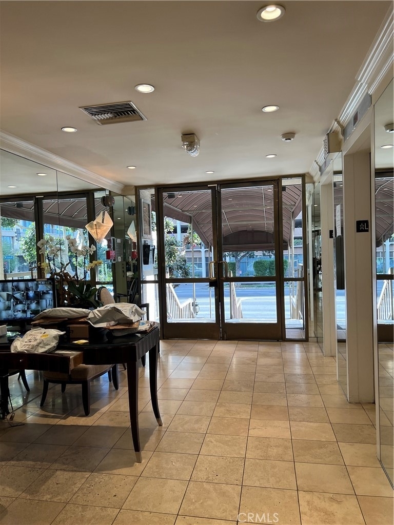 10747 Wilshire Boulevard - Photo 1