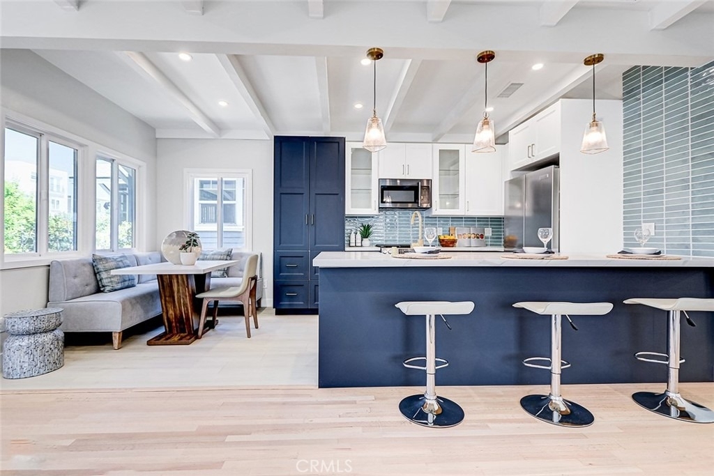 216 Monterey - Photo 5