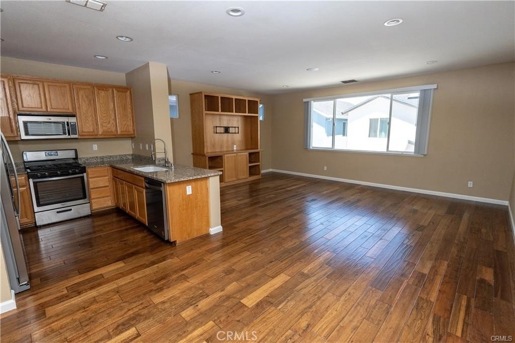 118 Montage Drive - Photo 3