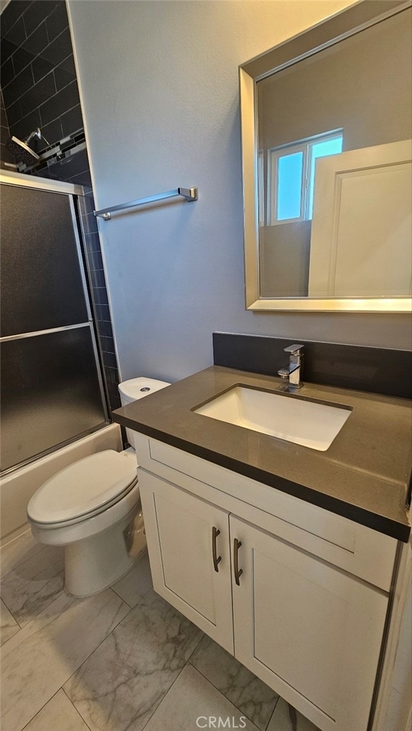 1536 E 87th - Photo 16