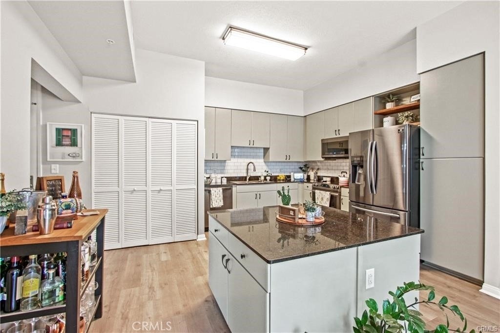 488 E Ocean Boulevard - Photo 1