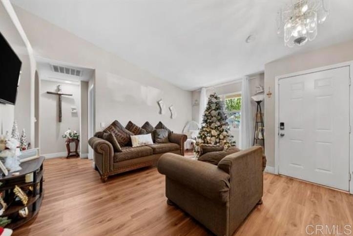 154 E 11th Street - Photo 2