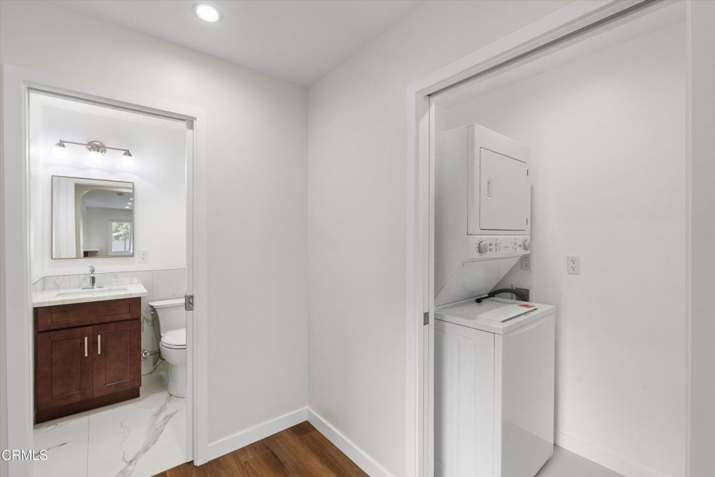 624 Silver Lake Boulevard - Photo 12