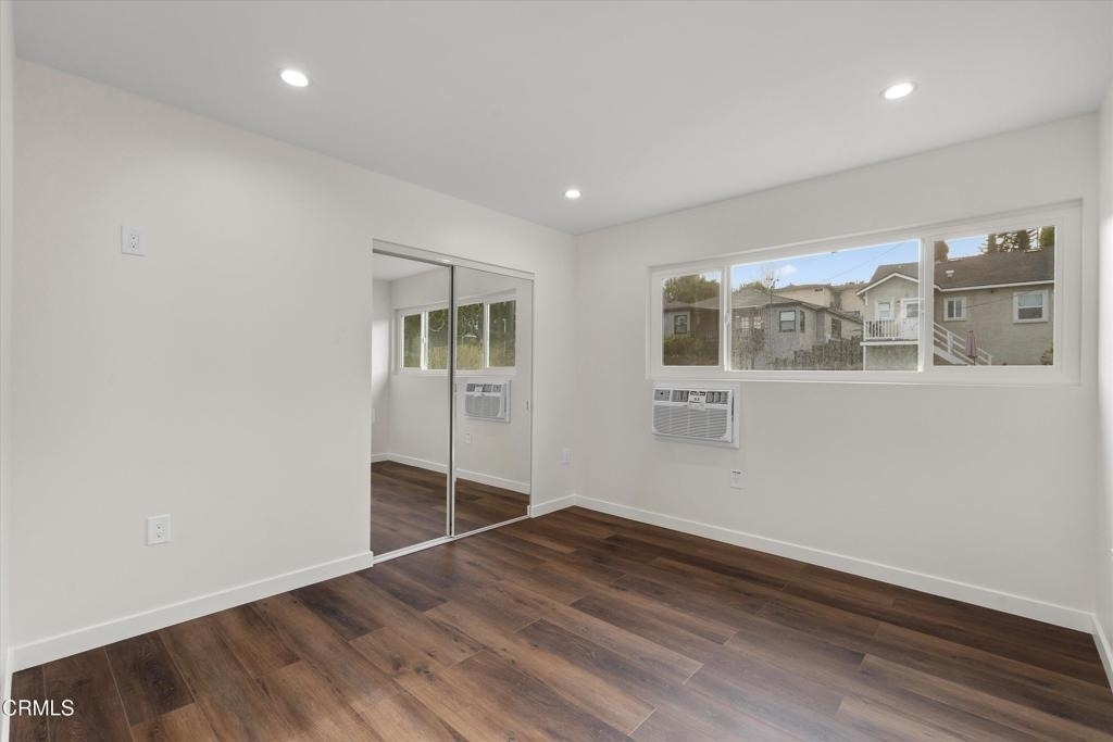 624 Silver Lake Boulevard - Photo 10