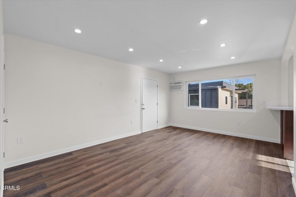 624 Silver Lake Boulevard - Photo 3