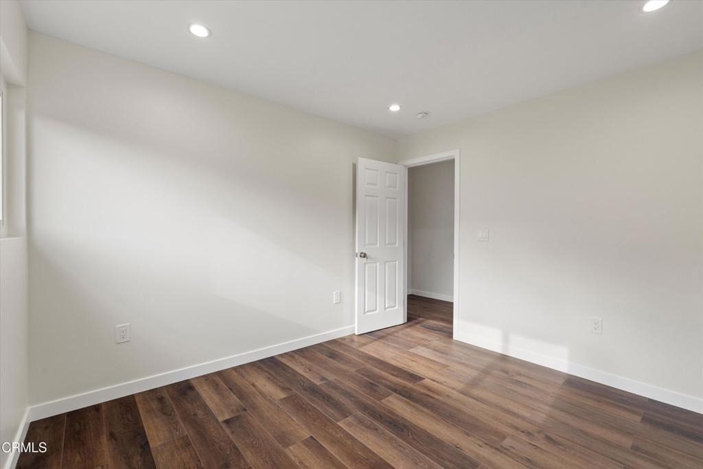 624 Silver Lake Boulevard - Photo 11