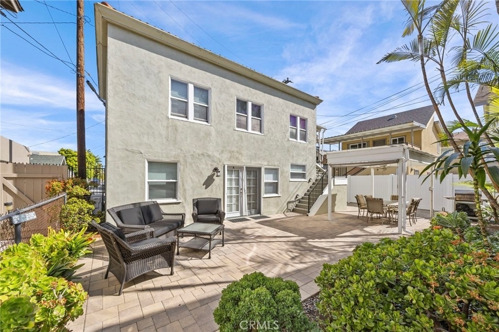 3027 E 3rd Street - Photo 13