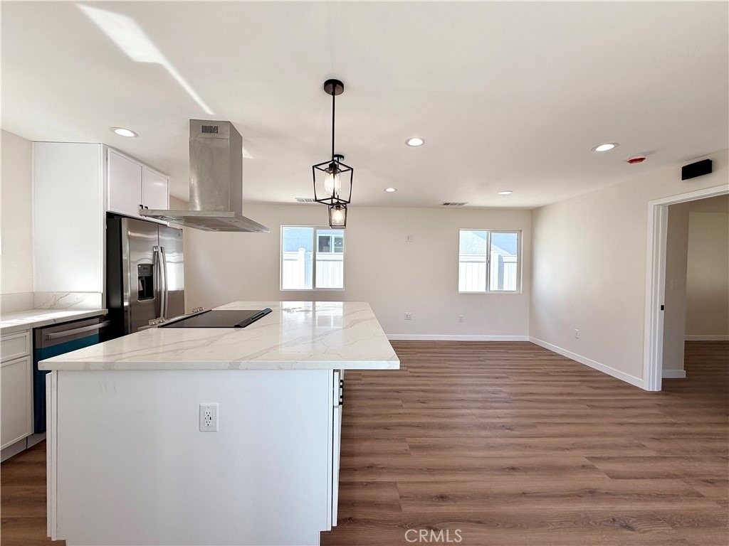 18756 Cohasset Street - Photo 3