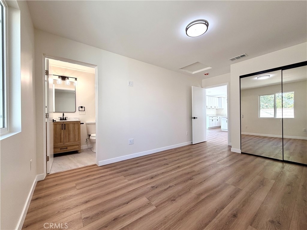 18756 Cohasset Street - Photo 6